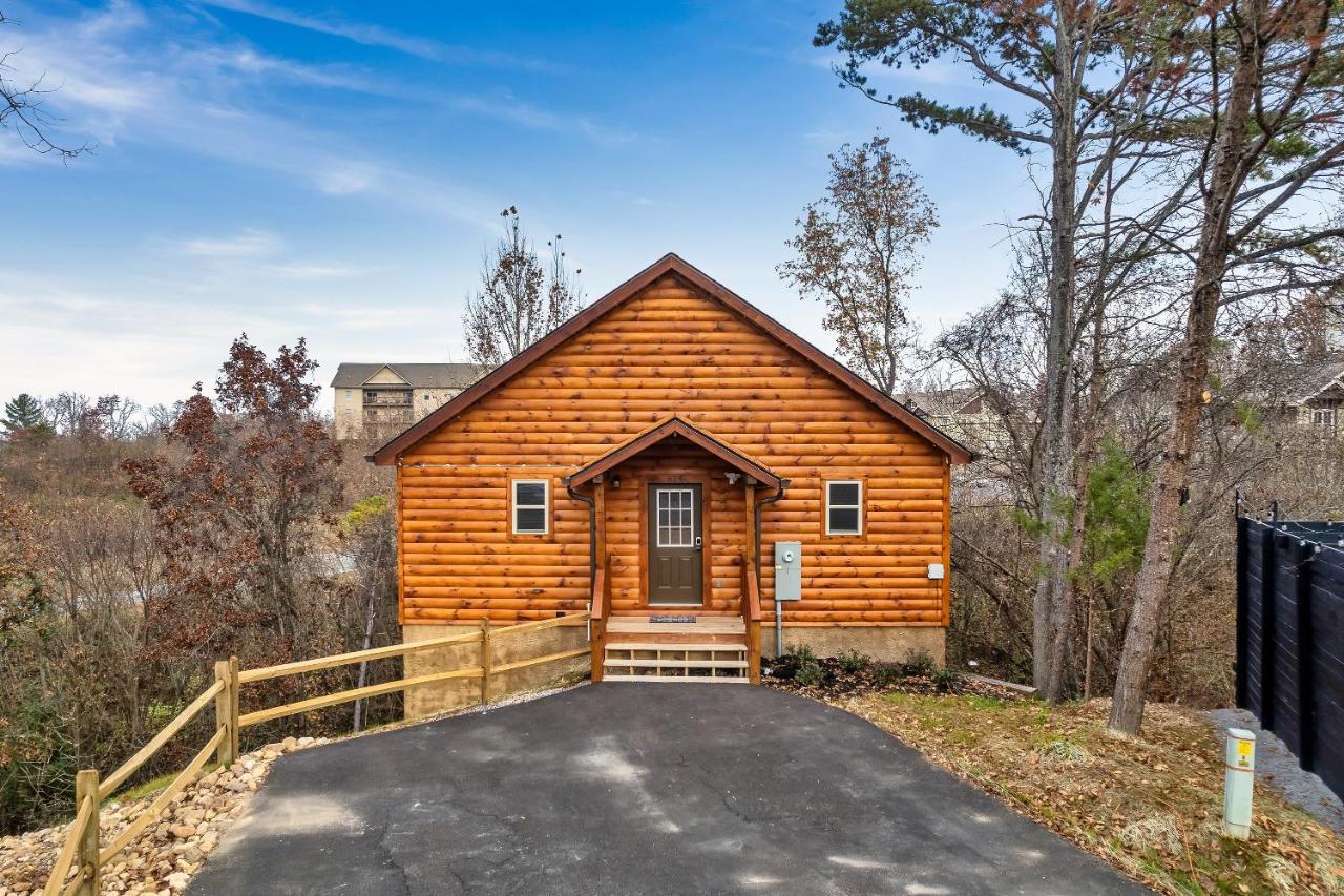 Mountains R Calling, Cozy Hideaway, King Beds, Hot-tub, Arcade, Ev Ready Ferienhaus Pigeon Forge